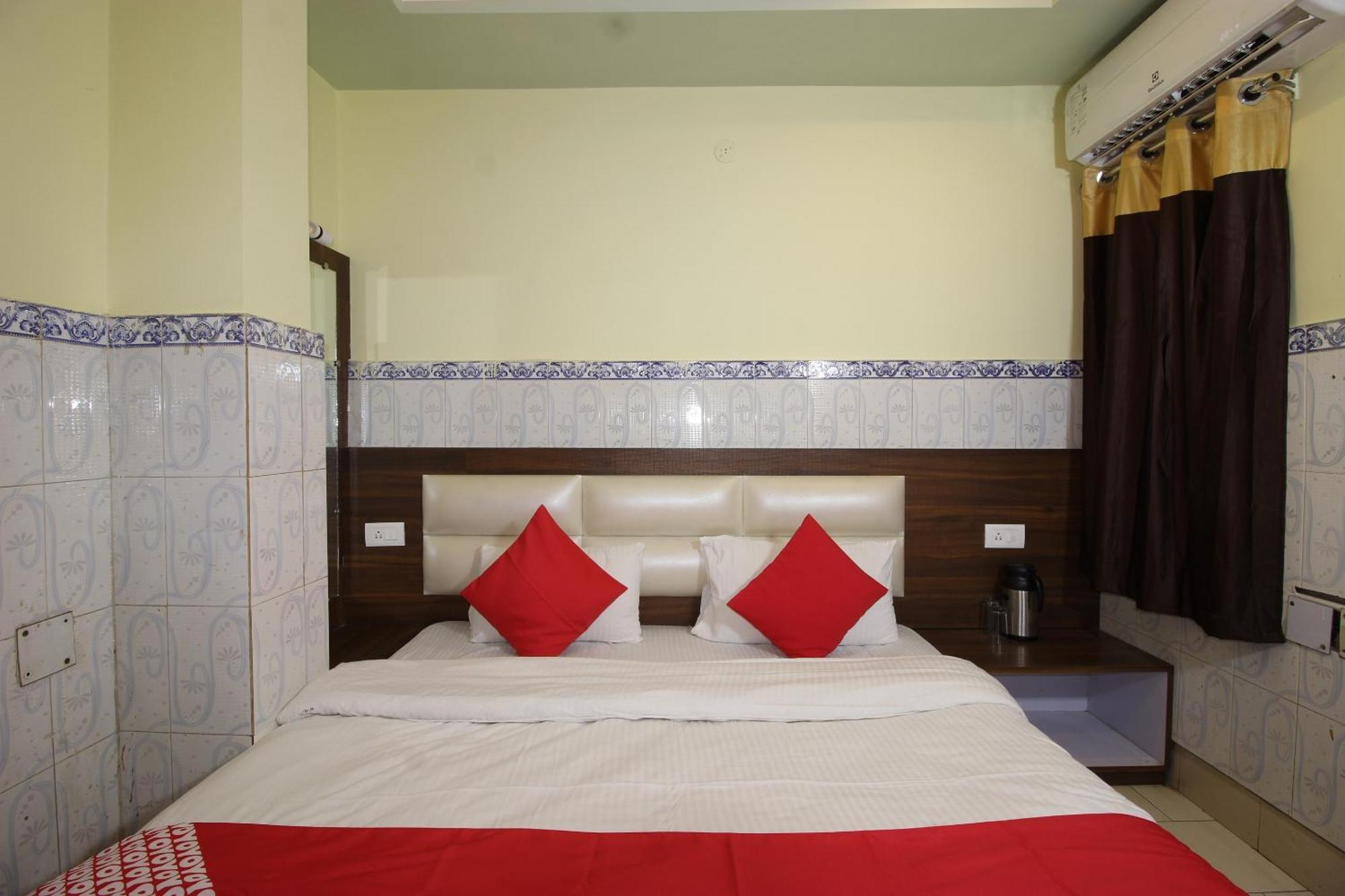 Hotel O Blue Diamond Varanasi Exterior foto